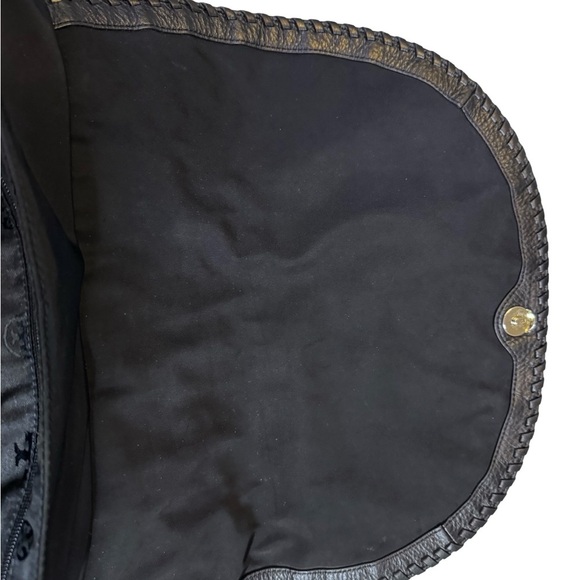 Tory Burch
Tory Burch Black Nylon and Leather
Messenger Bag - Picture 6 of 15